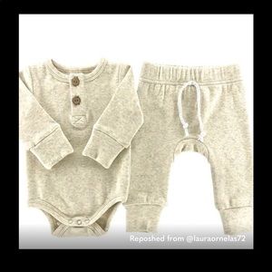 Oatmeal set Little one shop boutique